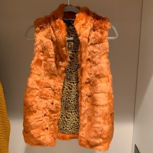Forever 21 Jackets & Coats - Faux Fur Vest Forever 21 Jackets & Coats - Faux Fur Vest